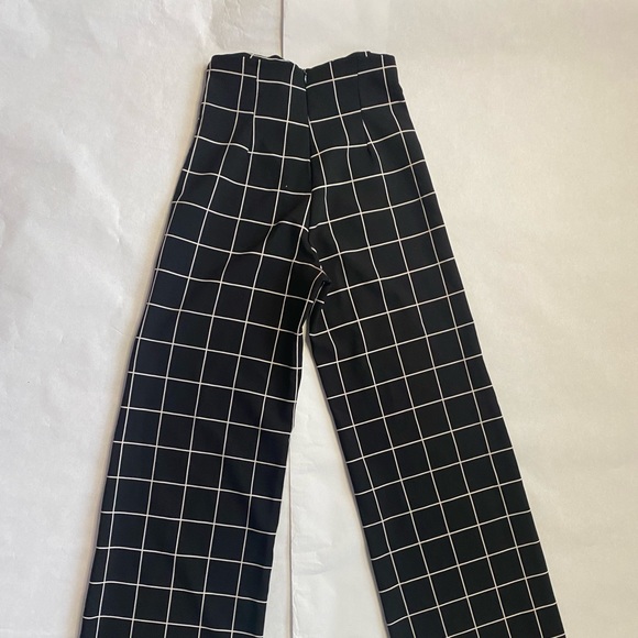 Black And white flared dress pants - Picture 3 of 6